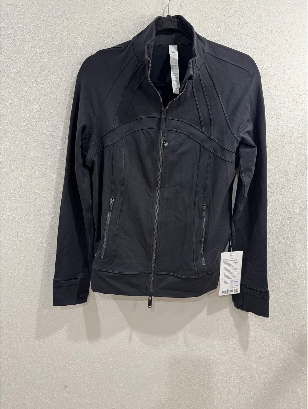 NWT Lululemon Define Track Jacket Luon Black Size 8 Classic Fit